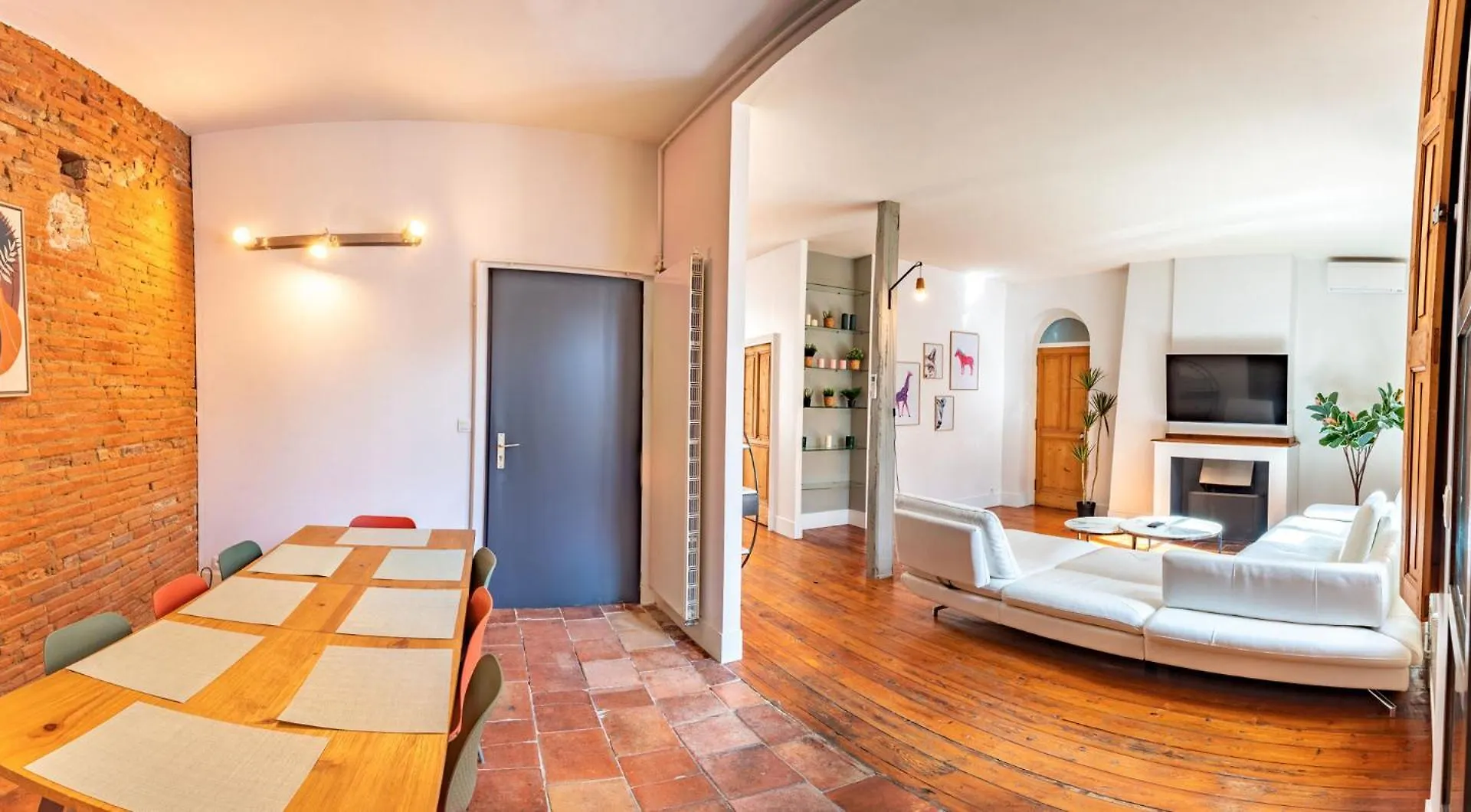 Le Lafayette-Capitole-Ascenseur - Apartment Toulouse 0*,